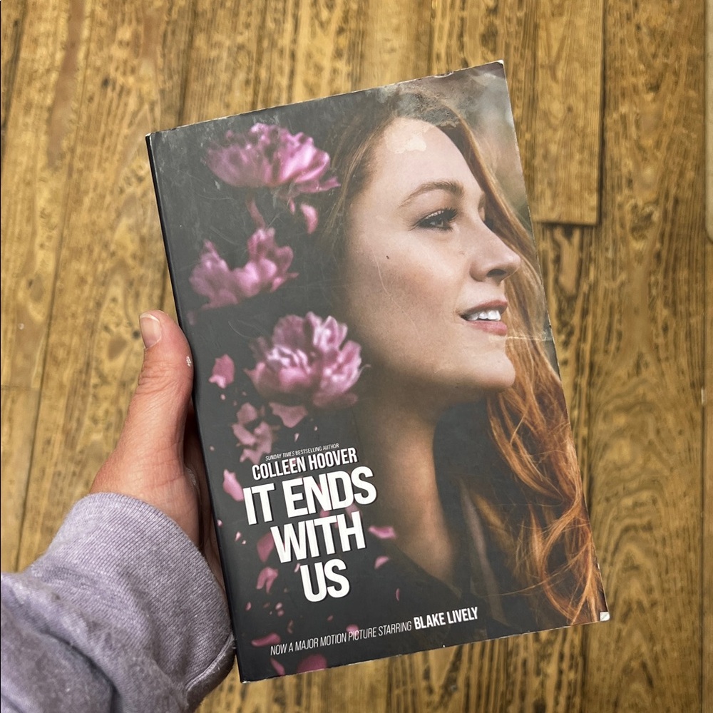 It Ends With Us Book by Colleen Hoover